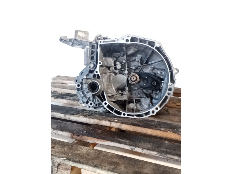 Recambio de caja cambios para opel corsa f referencia OEM IAM 20A707 5V 1055848