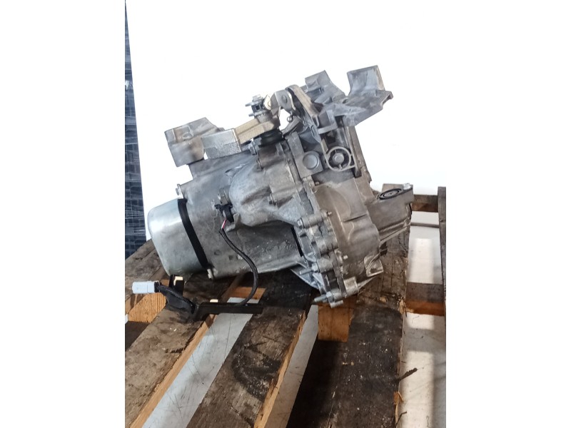 Recambio de caja cambios para opel corsa f referencia OEM IAM 20A707 5V 1055848