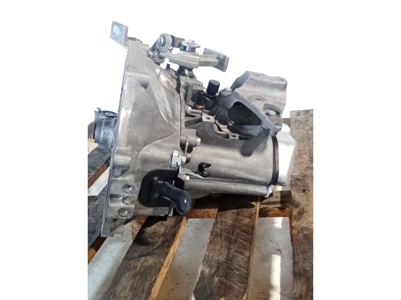 Recambio de caja cambios para opel corsa f referencia OEM IAM 20A707 5V 1055848