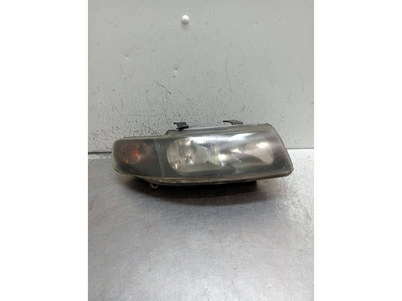 Recambio de faro derecho para seat leon (1m1) 1.9 tdi referencia OEM IAM 1M1941002D 67742701 1999