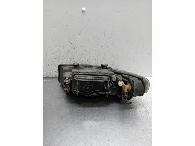 Recambio de faro derecho para seat leon (1m1) 1.9 tdi referencia OEM IAM 1M1941002D 67742701 1999