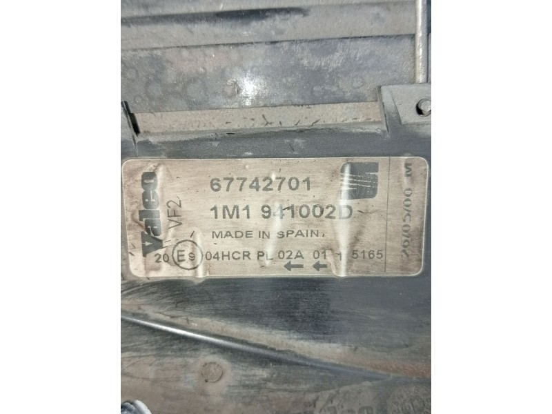 Recambio de faro derecho para seat leon (1m1) 1.9 tdi referencia OEM IAM 1M1941002D 67742701 1999