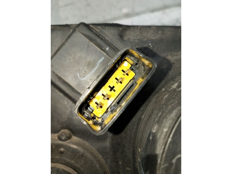Recambio de faro derecho para nissan almera ii hatchback (n16) 2.2 dci referencia OEM IAM 26010BN760 H235GRDE 