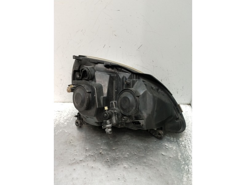 Recambio de faro izquierdo para renault clio ii (bb_, cb_) 1.5 dci (b/cb07) referencia OEM IAM   