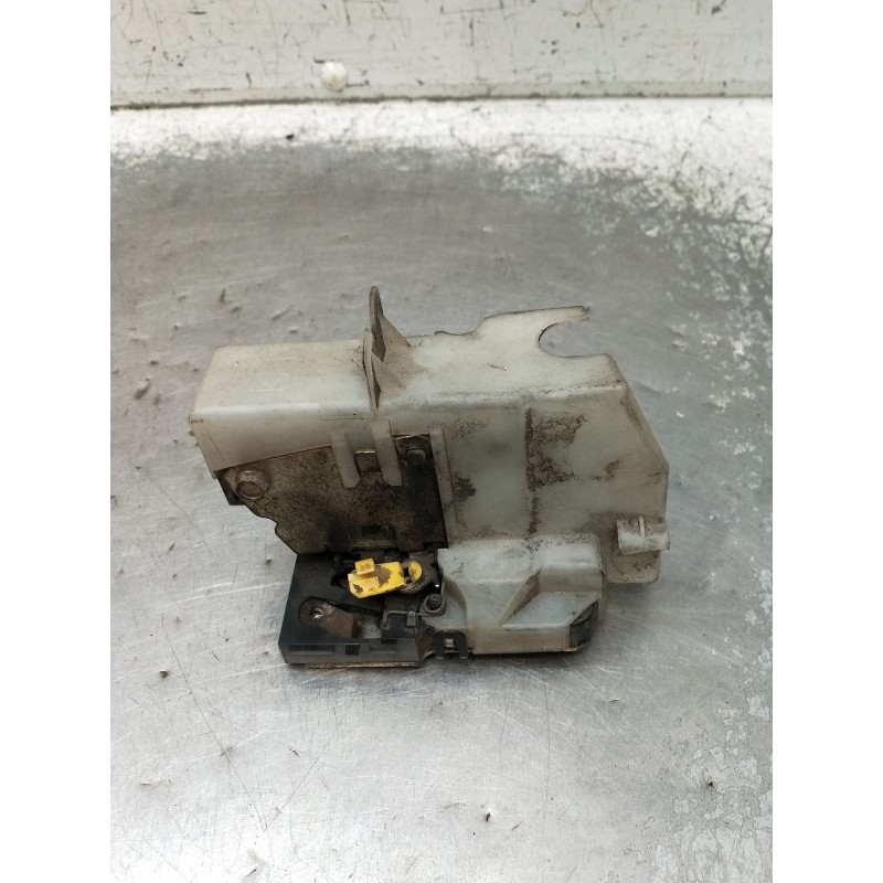 Recambio de motor cierre centralizado trasero izquierdo para renault clio ii (bb_, cb_) 1.5 dci (b/cb07) referencia OEM IAM  3P 