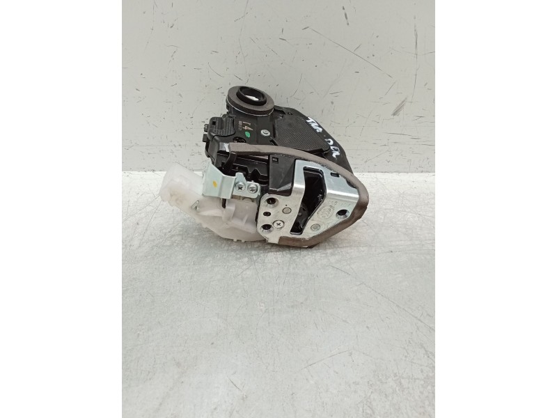 Recambio de motor cierre centralizado trasero derecho para toyota c-hr (_x1_) 1.8 hybrid (zyx10_, zyx11_) referencia OEM IAM A04