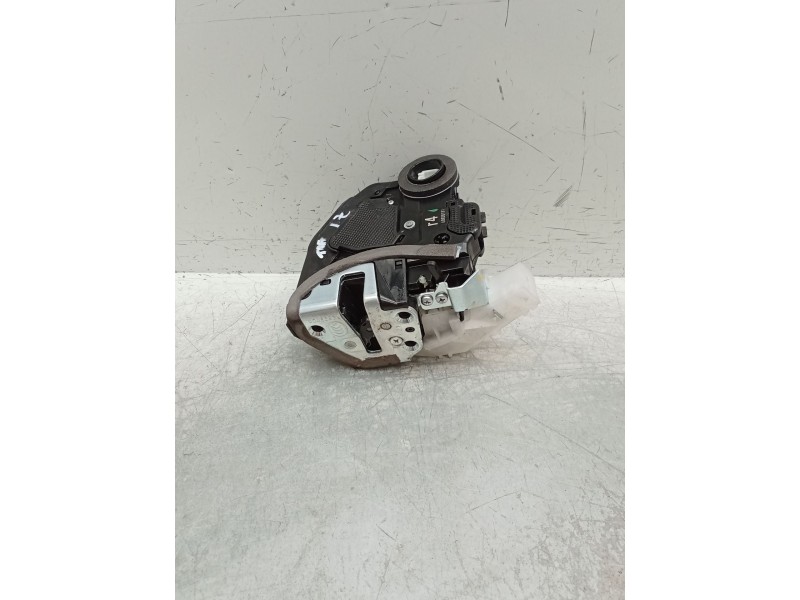 Recambio de motor cierre centralizado trasero izquierdo para toyota c-hr (_x1_) 1.8 hybrid (zyx10_, zyx11_) referencia OEM IAM A