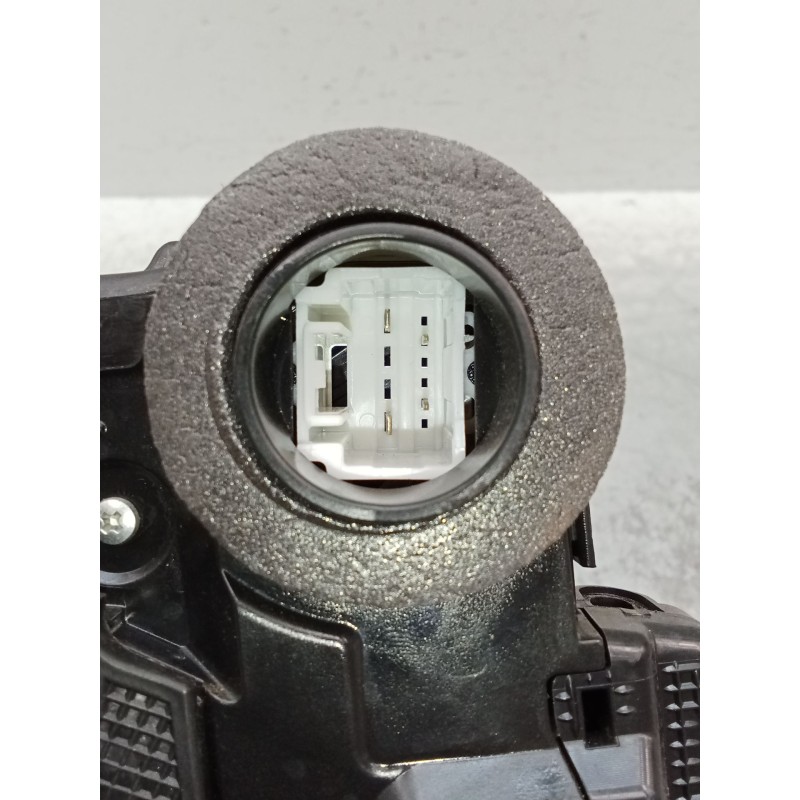 Recambio de motor cierre centralizado trasero izquierdo para toyota c-hr (_x1_) 1.8 hybrid (zyx10_, zyx11_) referencia OEM IAM A