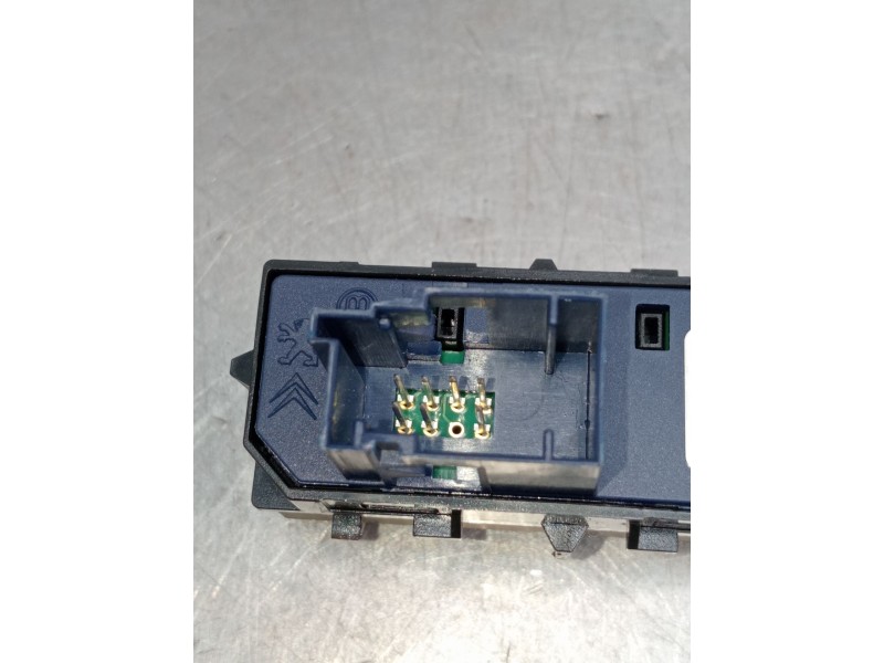 Recambio de mando multifuncion para opel corsa f referencia OEM IAM 98327595Y 035484001 2019