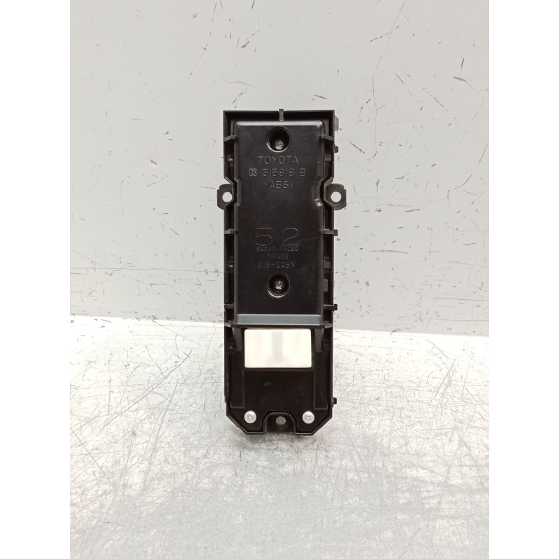 Recambio de mando elevalunas delantero izquierdo para toyota c-hr (_x1_) 1.8 hybrid (zyx10_, zyx11_) referencia OEM IAM 84040F40