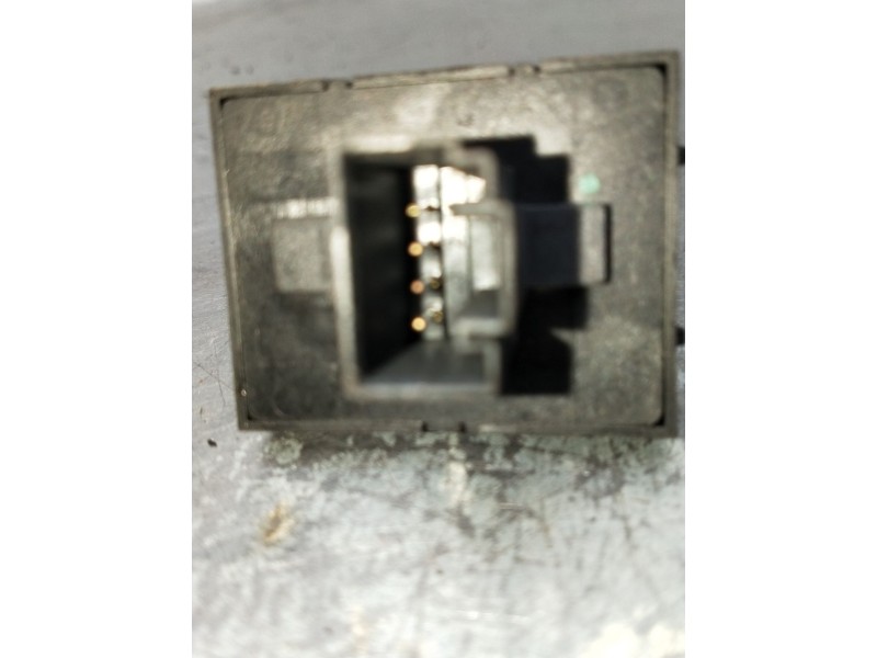 Recambio de mando elevalunas delantero izquierdo para seat ibiza iv sc (6j1, 6p5) 1.6 tdi referencia OEM IAM  3P 2008