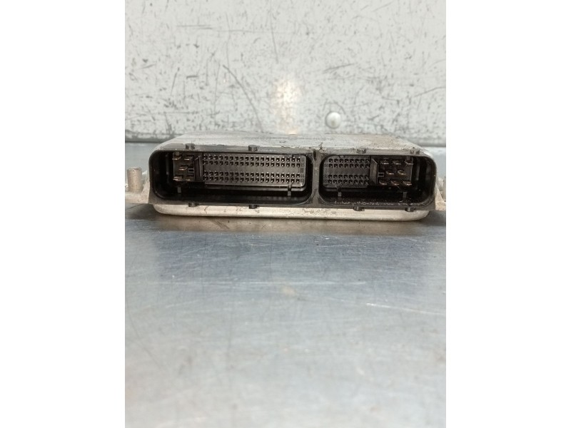 Recambio de centralita motor uce para seat leon (1m1) 1.9 tdi referencia OEM IAM 0281010228 038906012BS 28SA4211 1999
