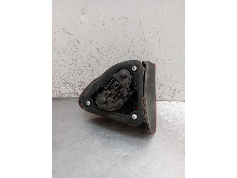 Recambio de piloto trasero derecho para seat leon (1m1) 1.9 tdi referencia OEM IAM   1999