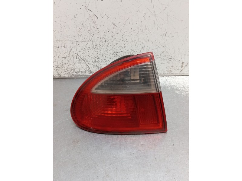 Recambio de piloto trasero izquierdo para seat leon (1m1) 1.9 tdi referencia OEM IAM   1999