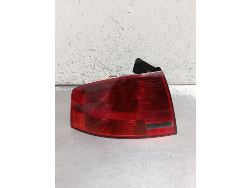 Recambio de piloto trasero izquierdo para audi a4 b7 (8ec) 2.0 tdi 16v referencia OEM IAM   2005