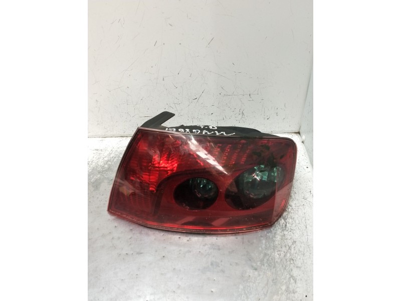 Recambio de piloto trasero izquierdo para peugeot 407 (6d_) 1.6 hdi 110 (6d9hzc, 6d9hyc) referencia OEM IAM 9655768680  
