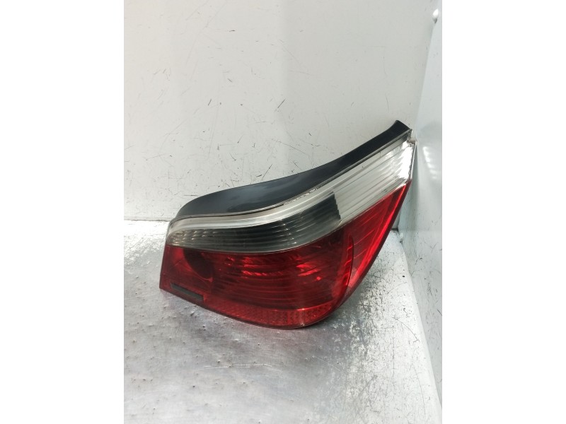 Recambio de piloto trasero derecho para bmw 5 (e60) 530 d referencia OEM IAM   2003
