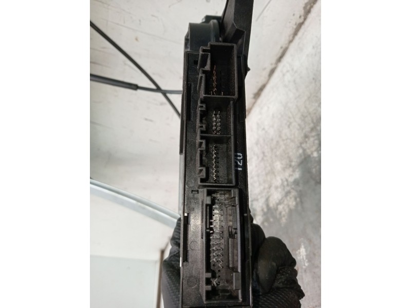 Recambio de elevalunas delantero izquierdo para audi a4 b7 (8ec) 2.0 tdi 16v referencia OEM IAM 8E0837629  2005 4P