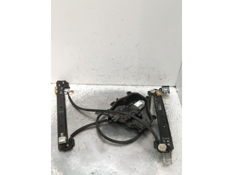 Recambio de elevalunas delantero izquierdo para seat ibiza iv sc (6j1, 6p5) 1.6 tdi referencia OEM IAM 6J3837401E 3P 2008