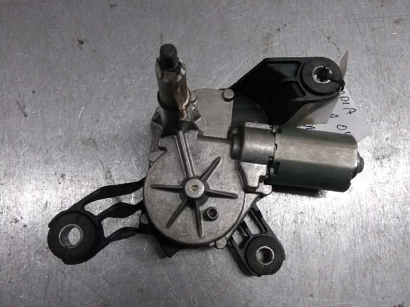 Recambio de motor limpia trasero para opel astra h caravan 1.7 16v cdti referencia OEM IAM 0390201591 13105981 