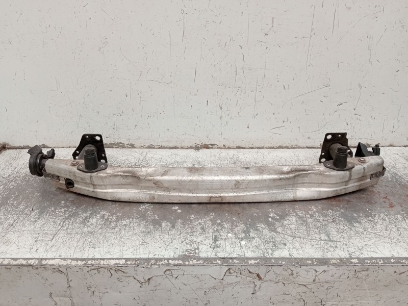 Recambio de refuerzo paragolpes delantero para audi a4 b7 (8ec) 2.0 tdi 16v referencia OEM IAM   2005