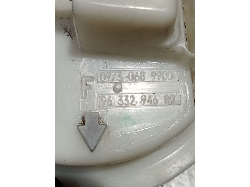 Recambio de bomba combustible para peugeot 607 (9d, 9u) 2.2 16v referencia OEM IAM 9633294680 09730689900 