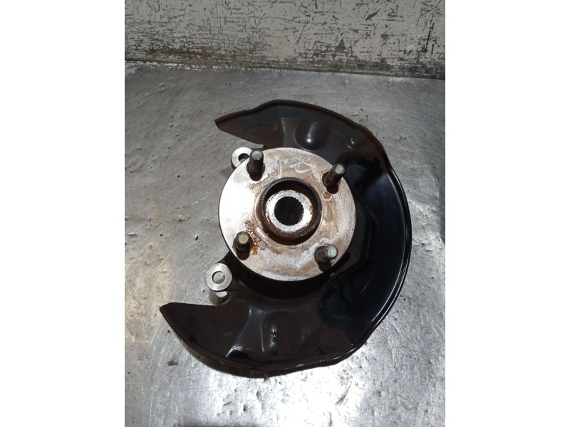 Recambio de mangueta delantera izquierda para toyota corolla (_e12_) 1.6 vvt-i (zze121_) referencia OEM IAM   