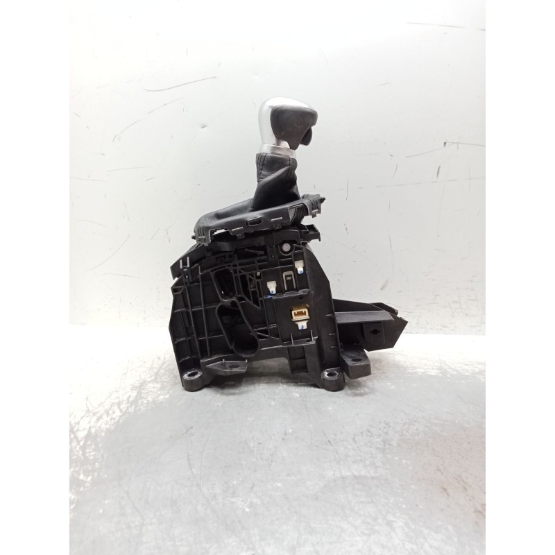 Recambio de palanca cambio para toyota c-hr (_x1_) 1.8 hybrid (zyx10_, zyx11_) referencia OEM IAM 75G588LHD  2016