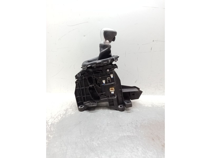 Recambio de palanca cambio para toyota c-hr (_x1_) 1.8 hybrid (zyx10_, zyx11_) referencia OEM IAM 75G588LHD  2016
