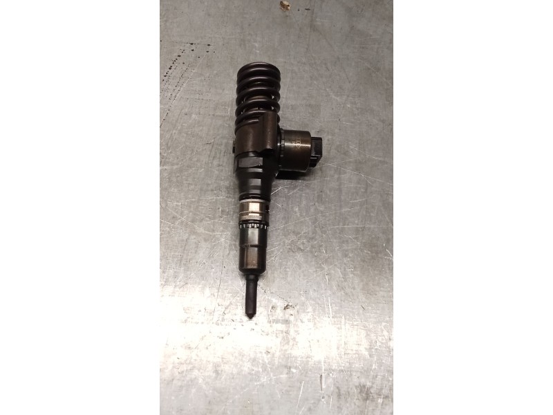 Recambio de inyector para audi a3 sportback (8pa) 2.0 tdi referencia OEM IAM 03G130073G 0414720404 BOSCH