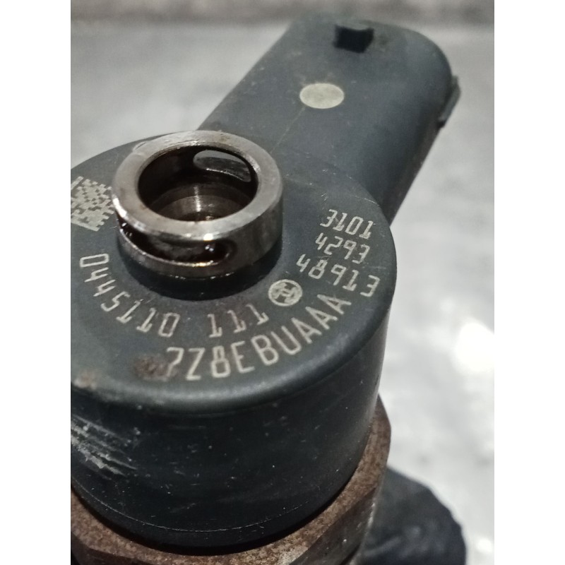 Recambio de inyector para alfa romeo gt (125) 1.9 jtd 16v 150/ distinctive referencia OEM IAM 0445110111 3101429348913 BOSCH