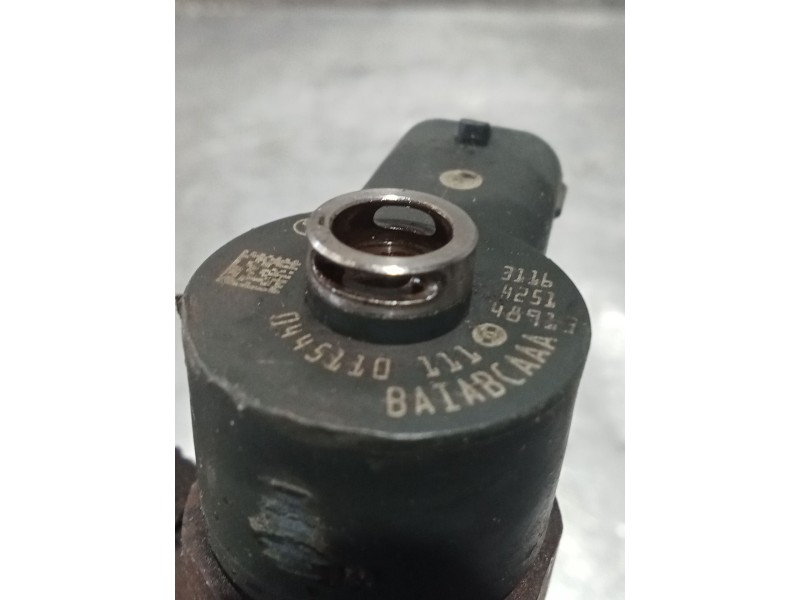 Recambio de inyector para alfa romeo gt (125) 1.9 jtd 16v 150/ distinctive referencia OEM IAM 0445110111 3116425148913 BOSCH