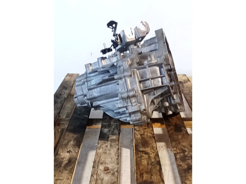 Recambio de caja cambios para kia stonic (yb) 1.0 t-gdi referencia OEM IAM U89VKH 5V 037742