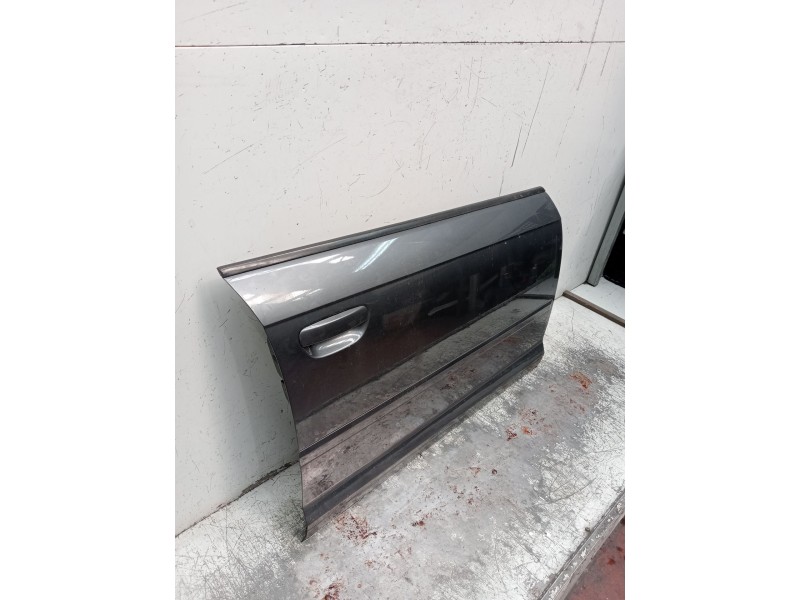 Recambio de puerta delantera derecha para audi a3 sportback (8pa) 2.0 tdi referencia OEM IAM  5P 