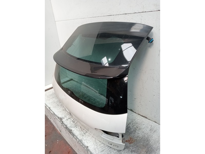 Recambio de porton trasero para ds 5 business class hybrid 4x4 referencia OEM IAM  5P 2012