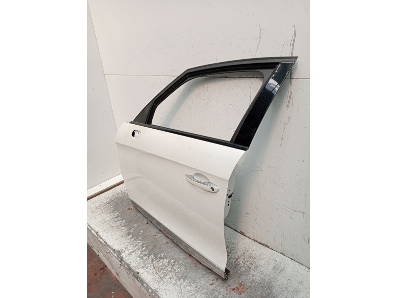 Recambio de puerta delantera izquierda para ds 5 business class hybrid 4x4 referencia OEM IAM  5P 2012