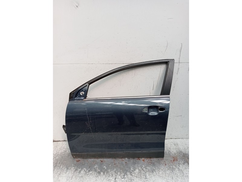 Recambio de puerta delantera izquierda para kia stonic (yb) 1.0 t-gdi referencia OEM IAM  5P 2017