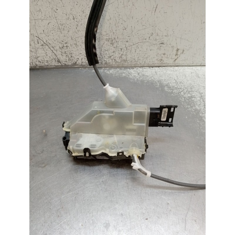 Recambio de motor cierre centralizado trasero derecho para opel corsa f referencia OEM IAM   2019 5P