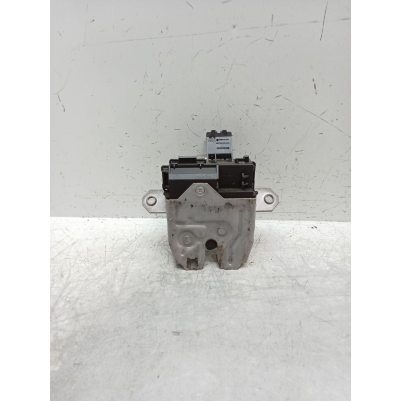 Recambio de motor cierre centralizado porton para volvo xc60 kinetic awd referencia OEM IAM 31276696 5P. 8N51F442A66AC 010438970