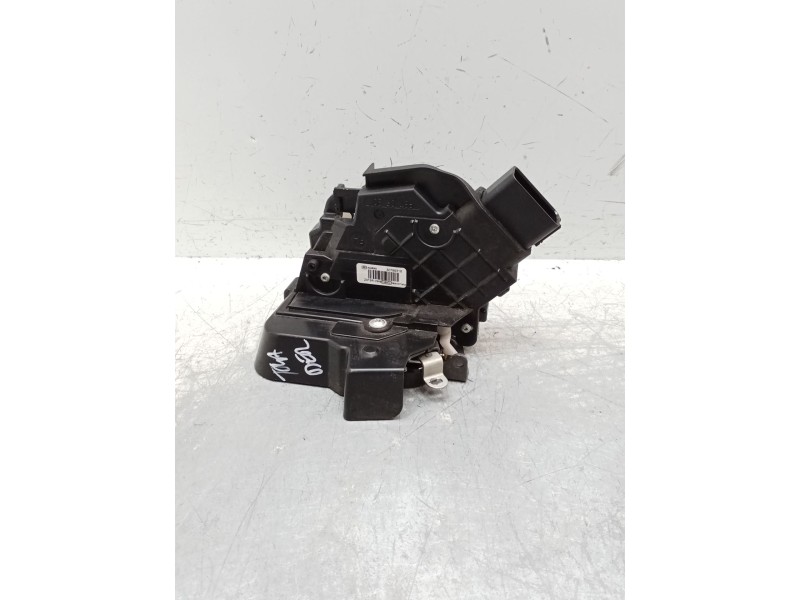 Recambio de motor cierre centralizado trasero derecho para volvo xc60 kinetic awd referencia OEM IAM 30799316 5P 