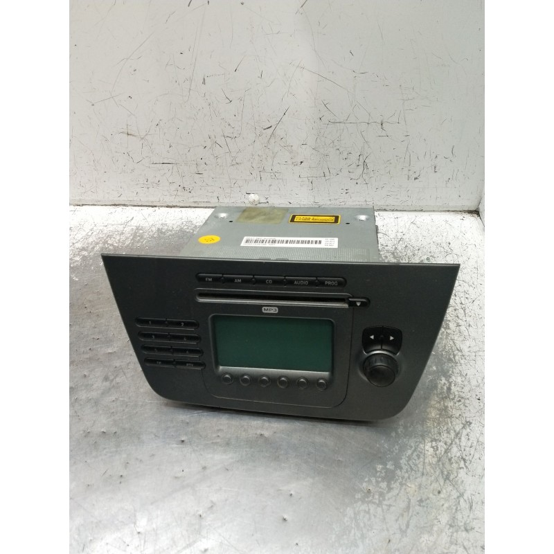 Recambio de sistema audio / radio cd para seat toledo iii (5p2) 2.0 tdi 16v referencia OEM IAM 5P1035186N87 7645636366 2004