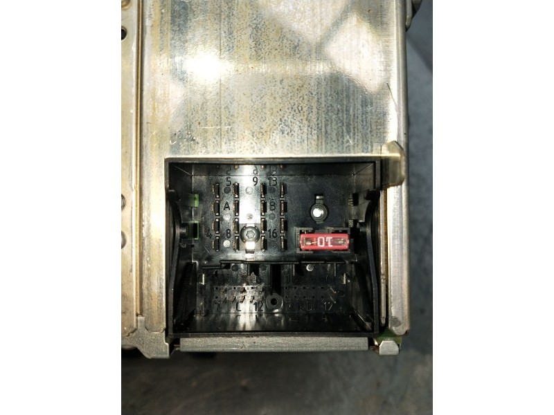 Recambio de sistema audio / radio cd para seat toledo iii (5p2) 2.0 tdi 16v referencia OEM IAM 5P1035186N87 7645636366 2004