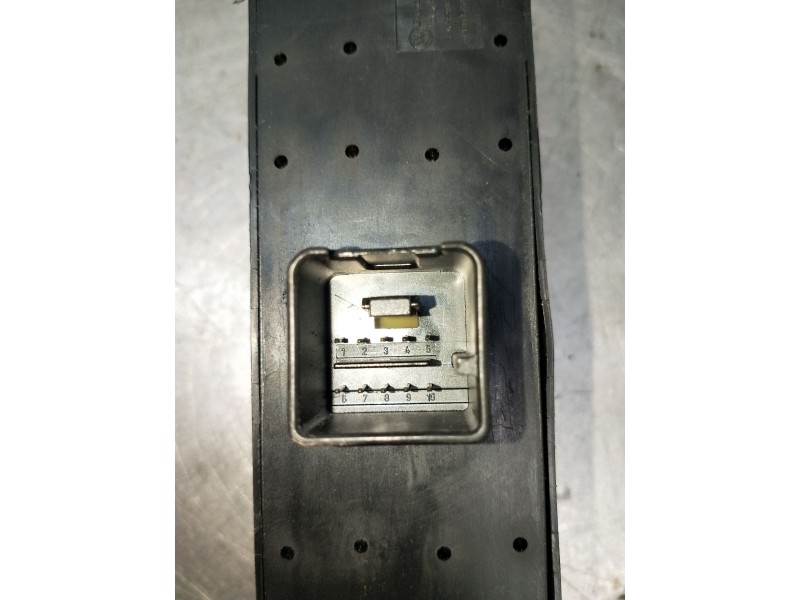 Recambio de mando elevalunas delantero izquierdo para seat toledo iii (5p2) 2.0 tdi 16v referencia OEM IAM  5P 2004