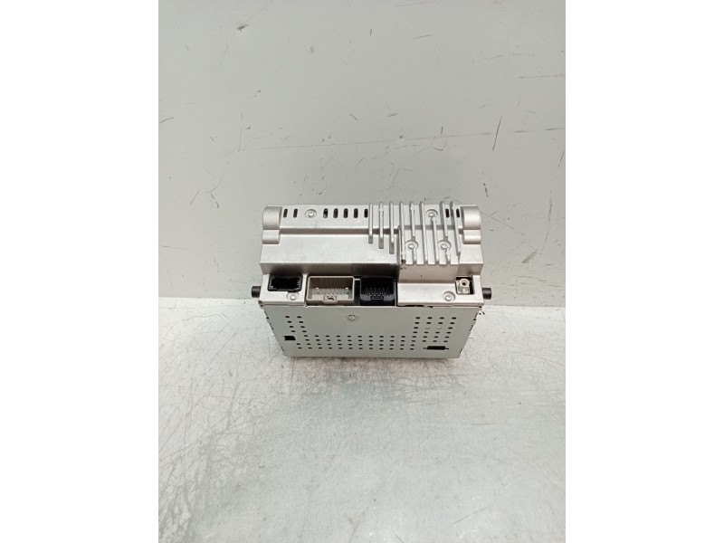Recambio de sistema audio / radio cd para volvo xc60 kinetic awd referencia OEM IAM 31285529AA 99217180 31285459