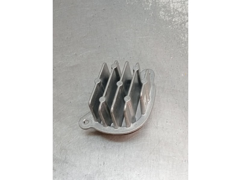 Recambio de centralita faros xenon para opel corsa f referencia OEM IAM 90186993 DERECHO 483471T4 2019