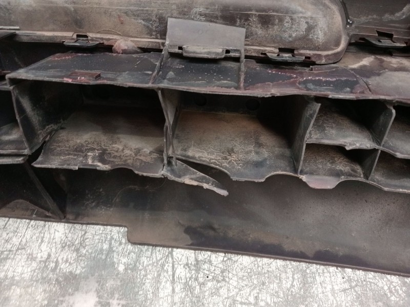 Recambio de paragolpes trasero para renault megane i classic (la0/1_) 1.9 dti (la1u) referencia OEM IAM   