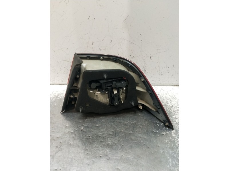 Recambio de piloto trasero izquierdo para saab 9-3 (ys3f, e79, d79, d75) 1,8t referencia OEM IAM   2002
