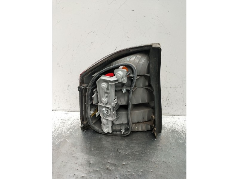 Recambio de piloto trasero derecho para opel vectra c (z02) 1.8 16v referencia OEM IAM   2003