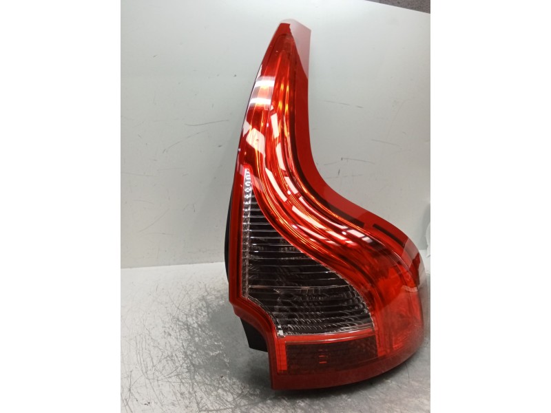 Recambio de piloto trasero derecho para volvo xc60 kinetic awd referencia OEM IAM 89075234  