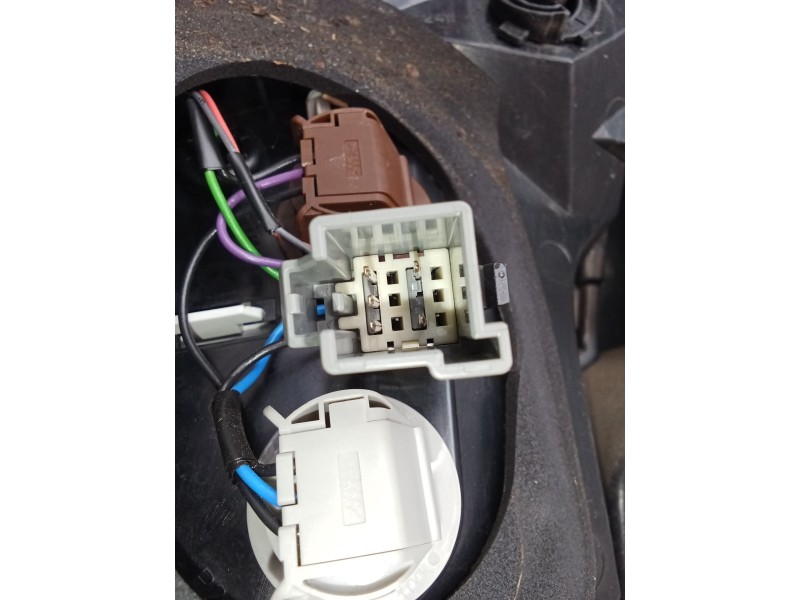 Recambio de piloto trasero derecho para volvo xc60 kinetic awd referencia OEM IAM 89075234  